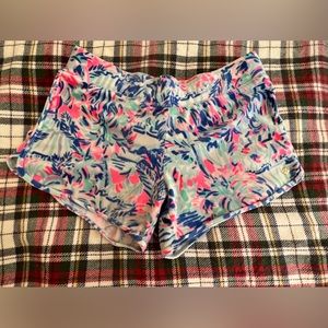 HTF/RARE LILLY Pulitzer Velour Robyn Shorts in Cabana Cocktail—Size—Medium